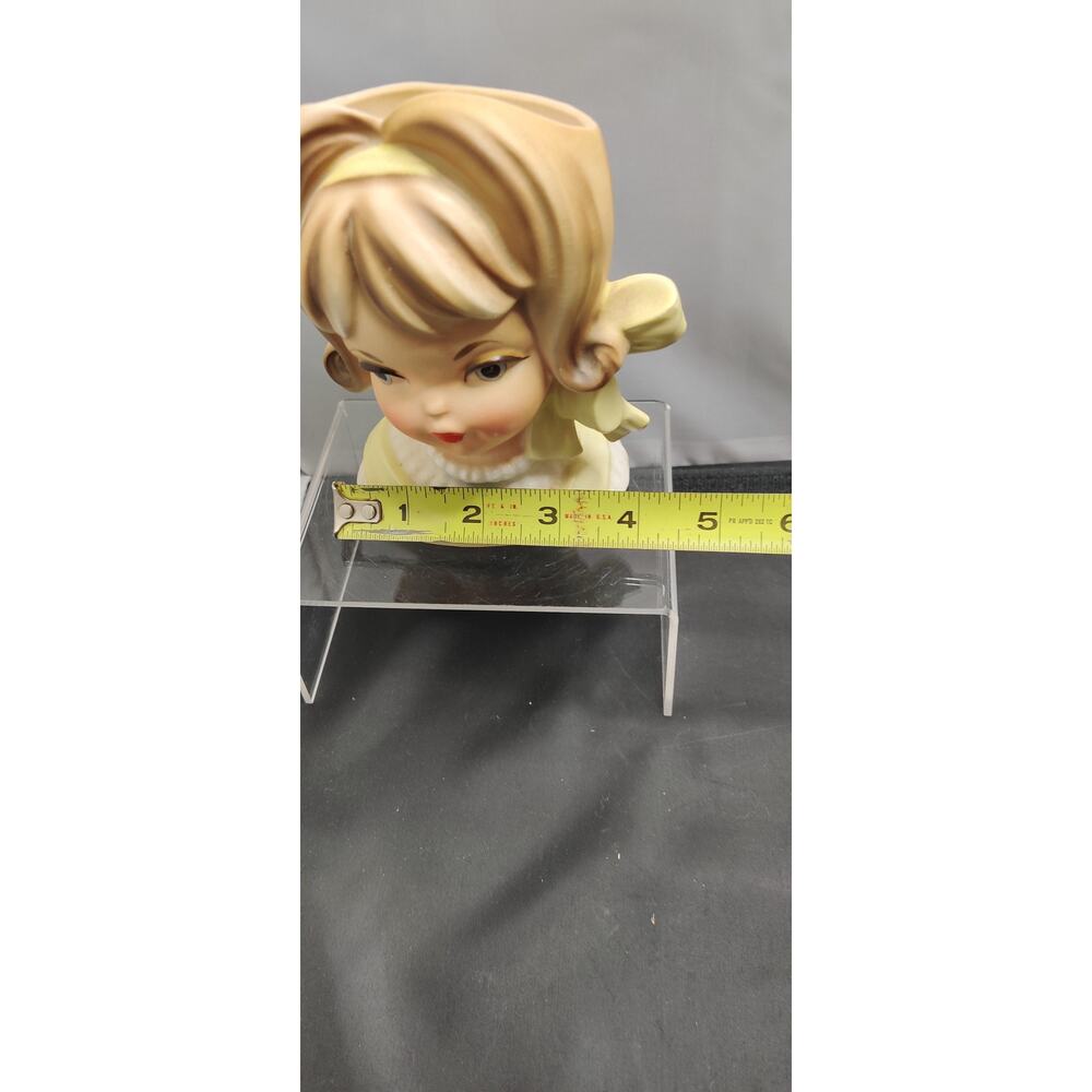 Vintage Yellow Jumper Blonde Lady Head Vase Planter Kitsch Ceramic Inarco E-2767 - Picture 11 of 11